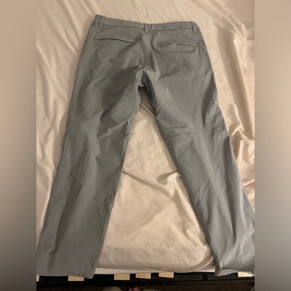 Lululemon commission pants. Slim fit. Size 32. Silver